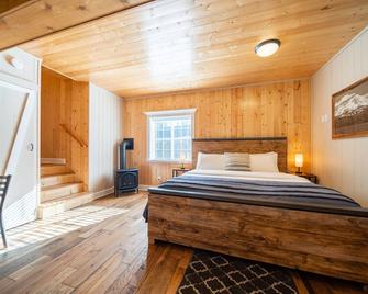 Shasta View Lodge - Cabin 7 - McCloud