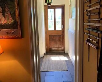 Corriebeg Cottage - Muine Bheag - Flur