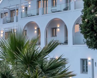 Hotel Golden Star - Fira - Bina