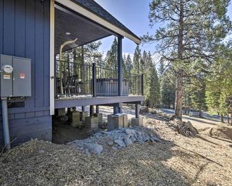 Home with Hot Tub about half Mile to Boat Launch! - Chester