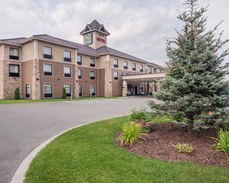 Quality Inn & Suites - Val-d'Or - Building