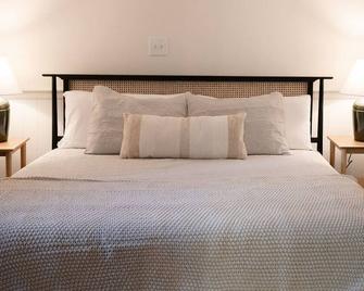 Wooded Cottage in Elizabethtown with hot tub and sauna - Elizabethtown - Schlafzimmer