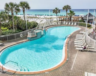 Pelican Beach Resort 110 - Destin - Piscina