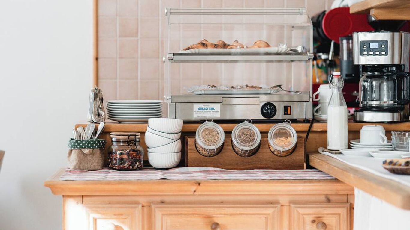 豪亞酒店 - 柯提納安培佐