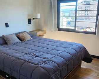 Pleno Centro La Lucia , Apto Mascota, Cobro por Adelantado 25% - San Carlos de Bariloche - Bedroom