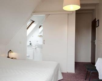 De Dames Van De Jonge Hotel Restaurant - Giethoorn - Bedroom