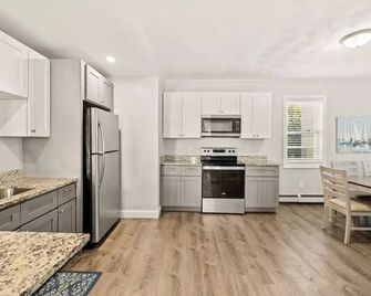 NEW Apartment in Federal Hill - Providence - Kitchen