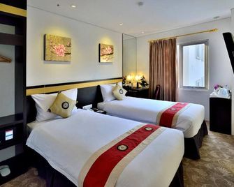 كاركادن بزنس آند إنترتانمنت هوتل باندونج - باندونغ - غرفة نوم