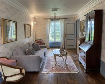 Chateau La Rametiere - Subligny - Sala de estar