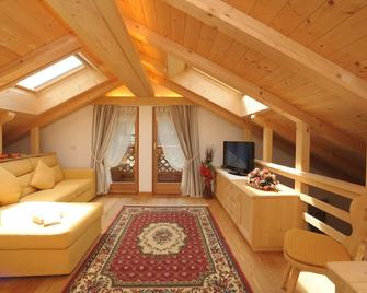 Romantic Chalet Dolomiti - Mareson - Sala de estar