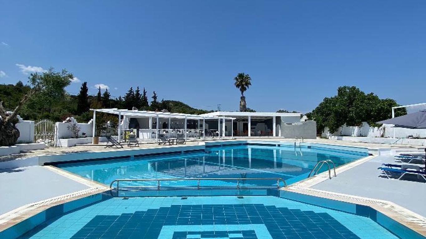 إيولي فيليدج