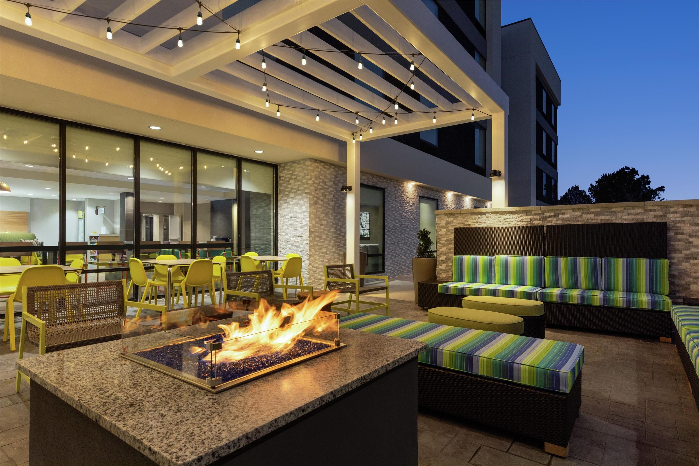 Home2 Suites by Hilton Dublin - Dublin - Budova