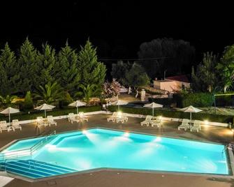 Limanaki Hotel - Lassi - Pool