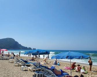 Kleopatra Sahara Hotel - Alanya - Bãi biển