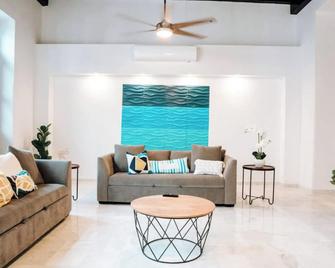 Old San Juan Rentals - San Juan - Wohnzimmer