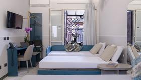 Hotel Grifo - Rome - Bedroom