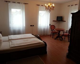 Hotel Dorfschenke - Pirmasens - Schlafzimmer