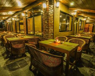 Hotel Lakefront - Pokhara - Restaurant