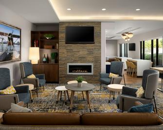 TownePlace Suites by Marriott Anchorage Midtown - אנקוראג' - לובי