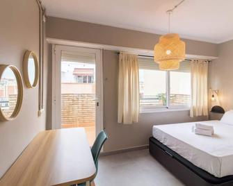 BeBarceloner Sant Andreu Apartments - Attic with terrace - Barcelona