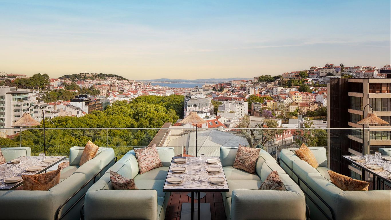 تيفولي أفنيدا ليبردادجي ليزبوا - إيه ليدينج هوتل أوف ذا وورلد