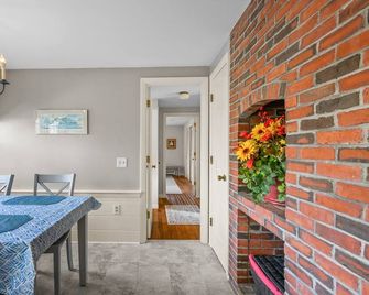 Relaxing Cape Escape Near Beaches and Local Eats - Harwich - Dining room