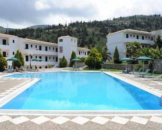 Santa Marina Hotel - Lefkáda - Piscina