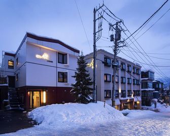 M Lodge - Kutchan - Edificio