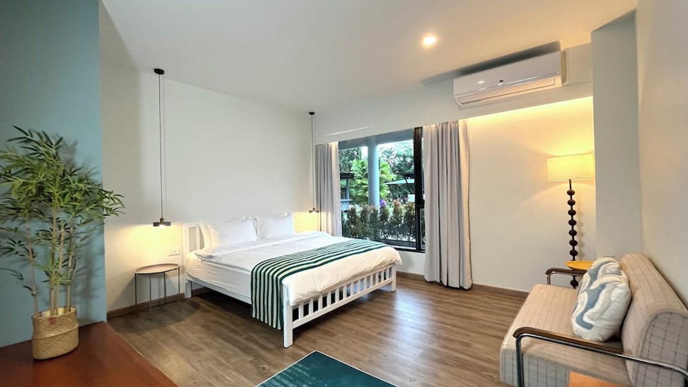 Nautical Home & Seashell House B&B