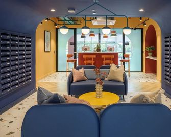 Yugo Bottleworks - Cork