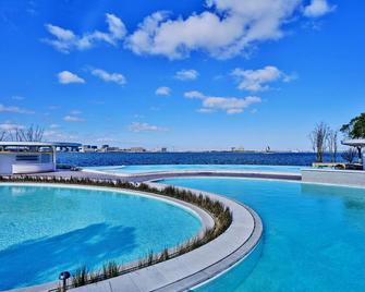Intercontinental Shanghai Harbour City - Shanghai - Pool
