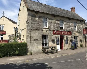 The Old Pound Inn - Langport - Building