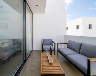 Kay lava - Caleta de Famara - Balcony