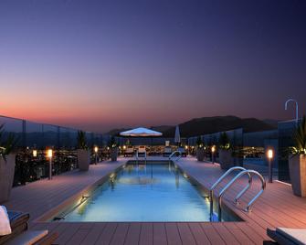 Zip Housing El Golf - Santiago del Cile