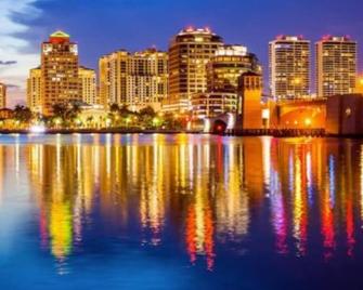 Heart Of Npb - North Palm Beach - Outdoors view