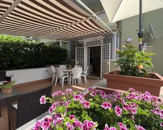 Be Your Home - Maria's Cozy House&Garden - Santa Marinella - Patio