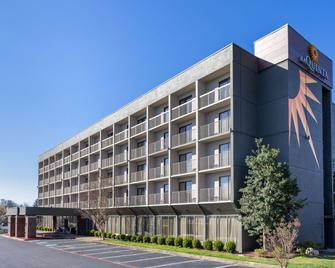 La Quinta Inn & Suites by Wyndham Kingsport TriCities Airpt - Kingsport - Rakennus