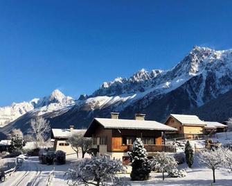 Charming chalet with garden in Les Houches - Les Houches - Toà nhà