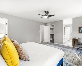 5bd Raleigh Delight - Bbq, Billiards & Backyard - Raleigh - Habitación