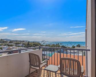 Ocean Views 10 - Airlie Beach - Balcony