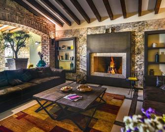 Zornitza Family Estate Relais & Chateaux - Melnik - Living room