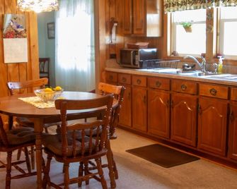 Roan Mountain Getaway - Roan Mountain - Restaurant