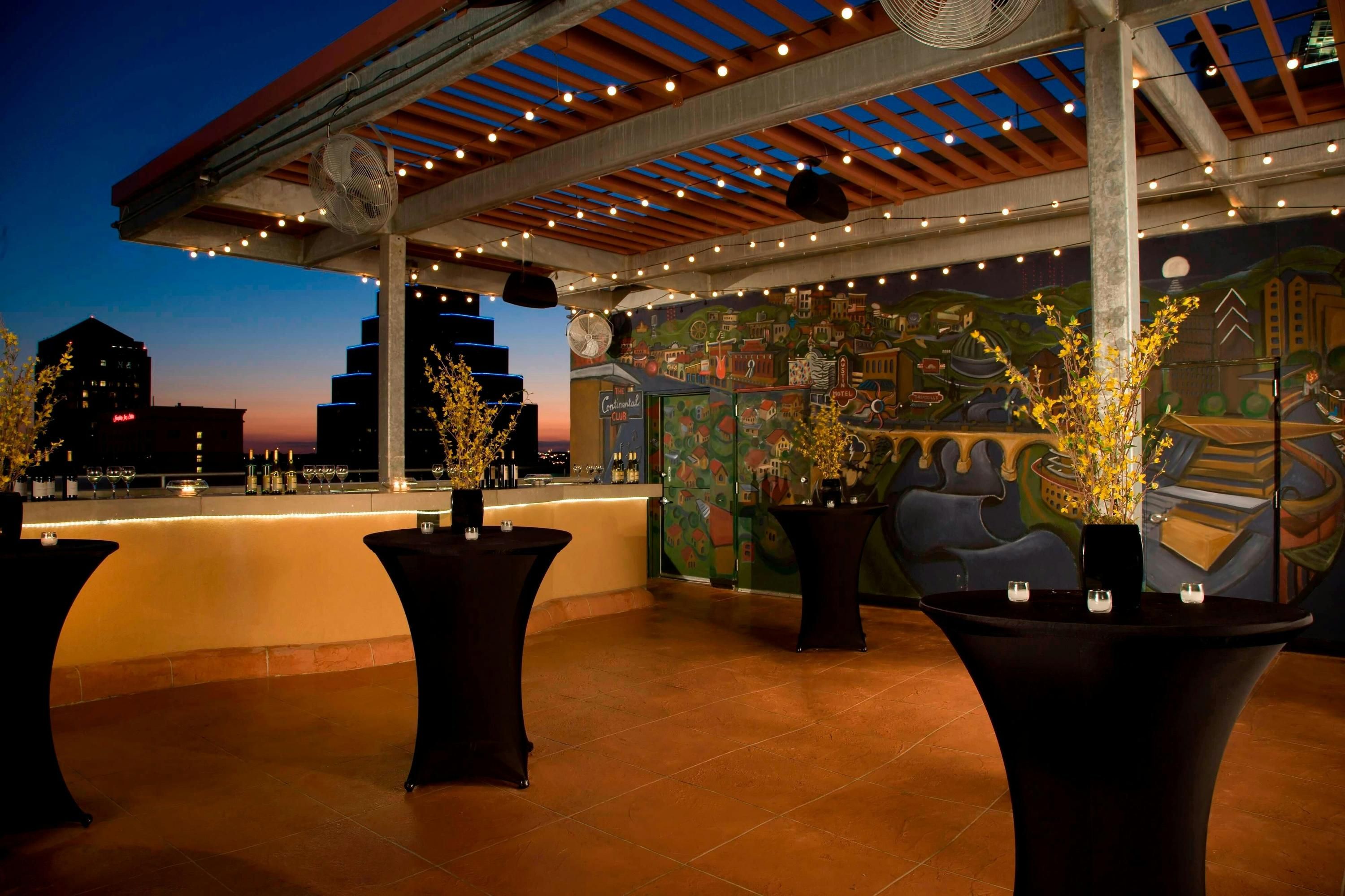 كورتيارد باي ماريوت أوستن داونتاون/كونفينشن سنتر - أوستن - شرفة مرصوفة