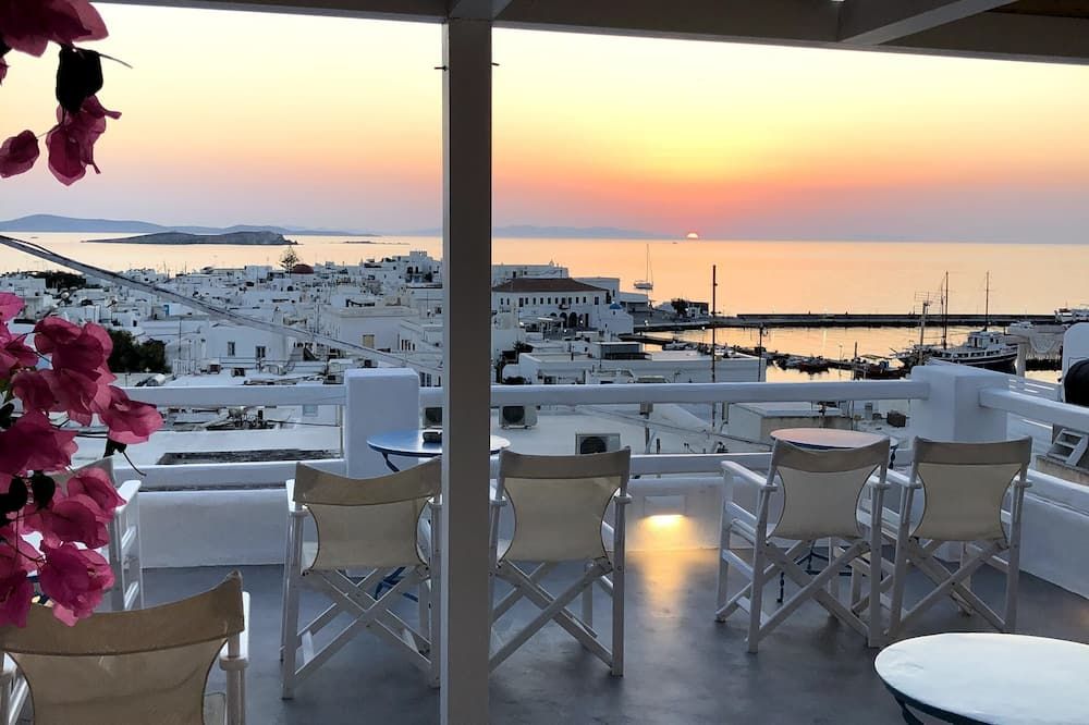 هوتل ليفتيريس