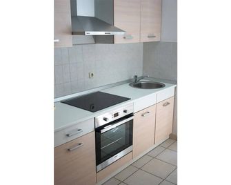 Apartment Basioli - Sali - Phòng bếp