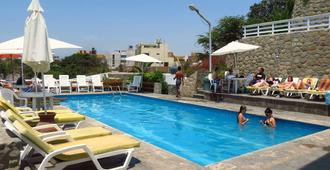 Hotel Bracamonte - Huanchaco - Pool