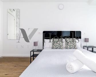 AYZ Princesa-Auto check-in property - Madrid - Habitación