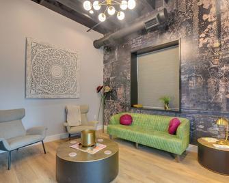 Downtown Galveston Home Walk to Historic District - Galveston - Sala de estar