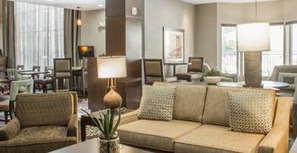 Staybridge Suites Jacksonville - Camp Lejeune Area, An IHG Hotel - Jacksonville - Lounge