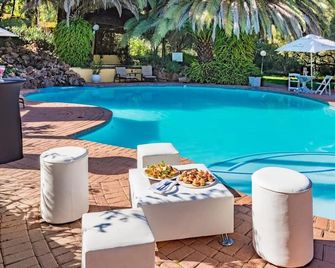 Shumba Valley Lodge - Lanseria - Zwembad